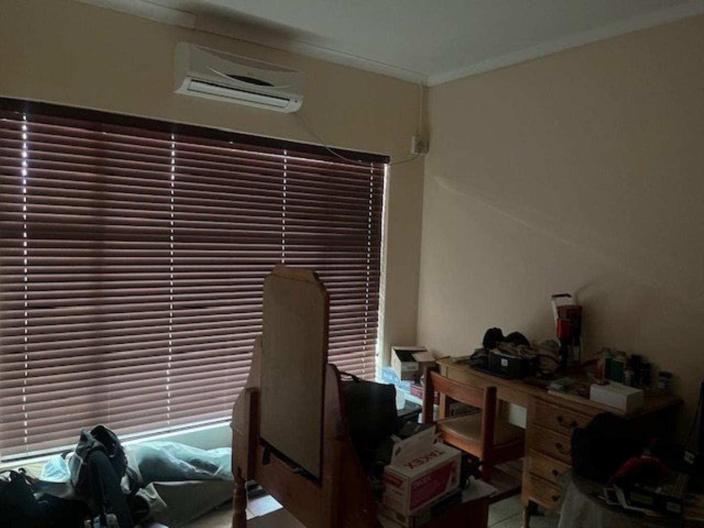 11308_729922_12.jpeg